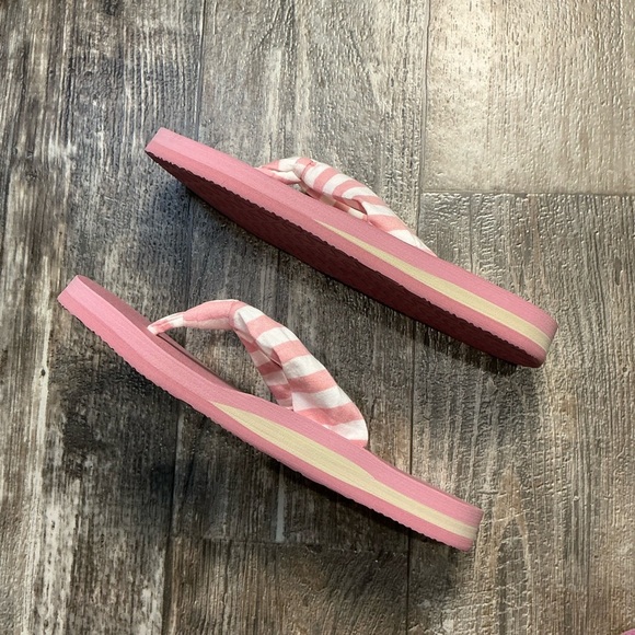 Pink Striped Women's Sandals Size 8.5 - Picture 6 of 12